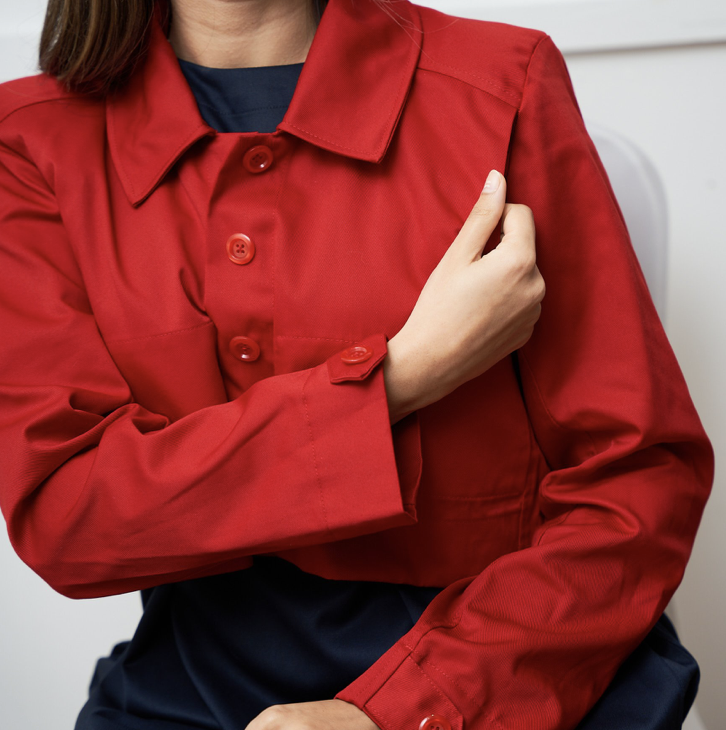 Cropped red jacket with collar